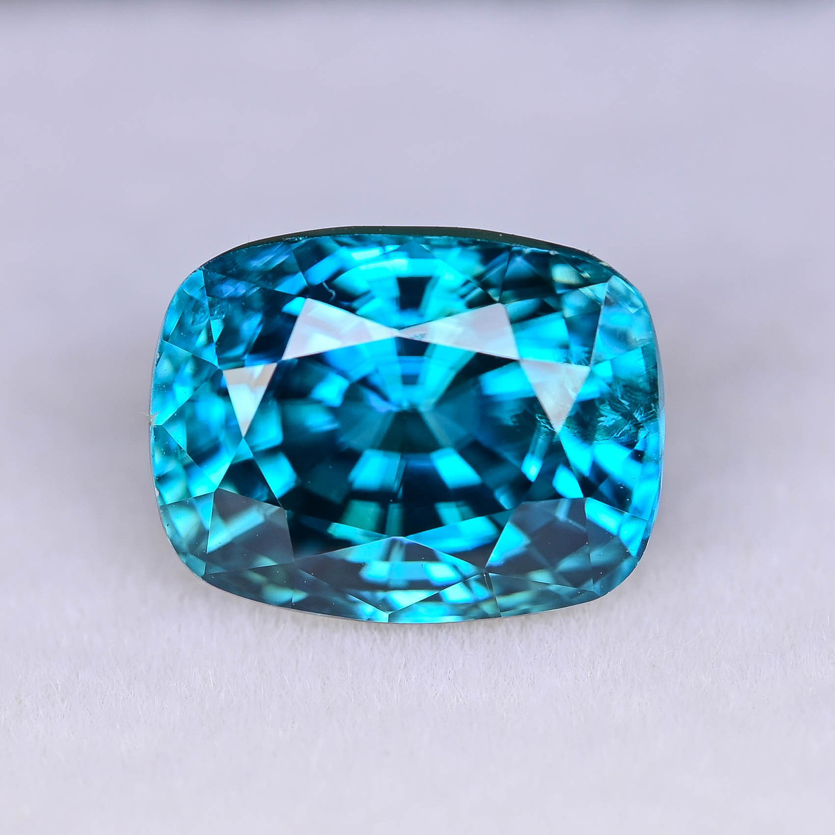 46 - 6.82ct Blue Zircon