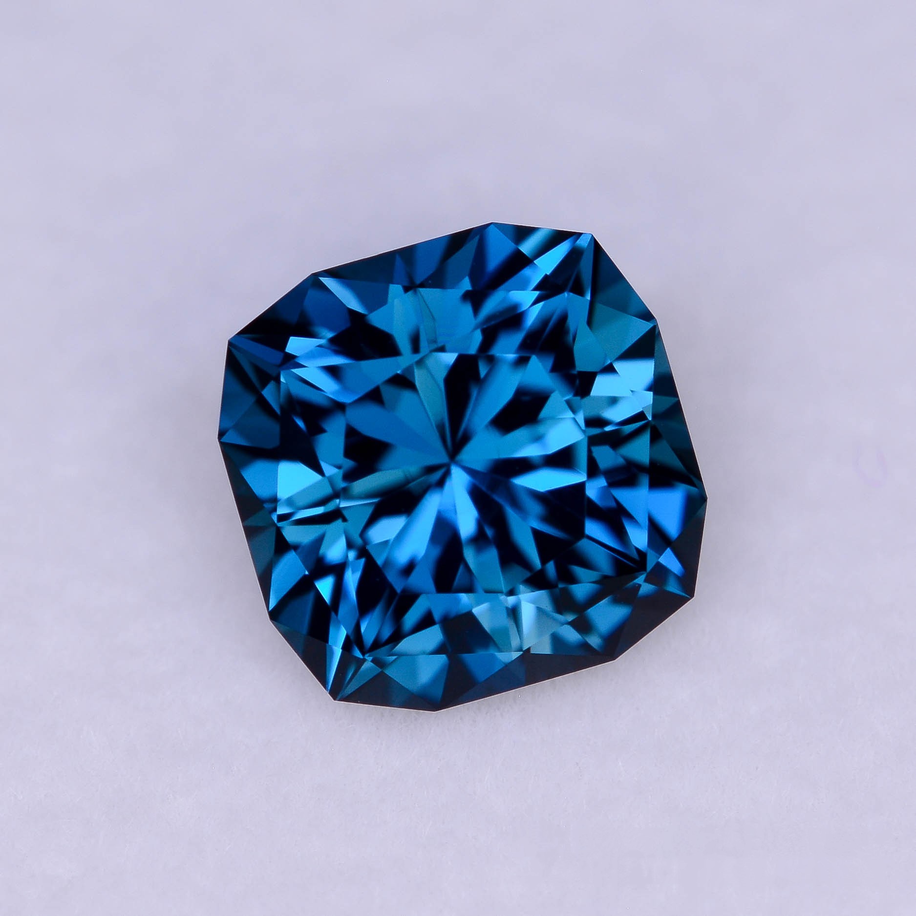 8 - 3.78ct London Blue Topaz