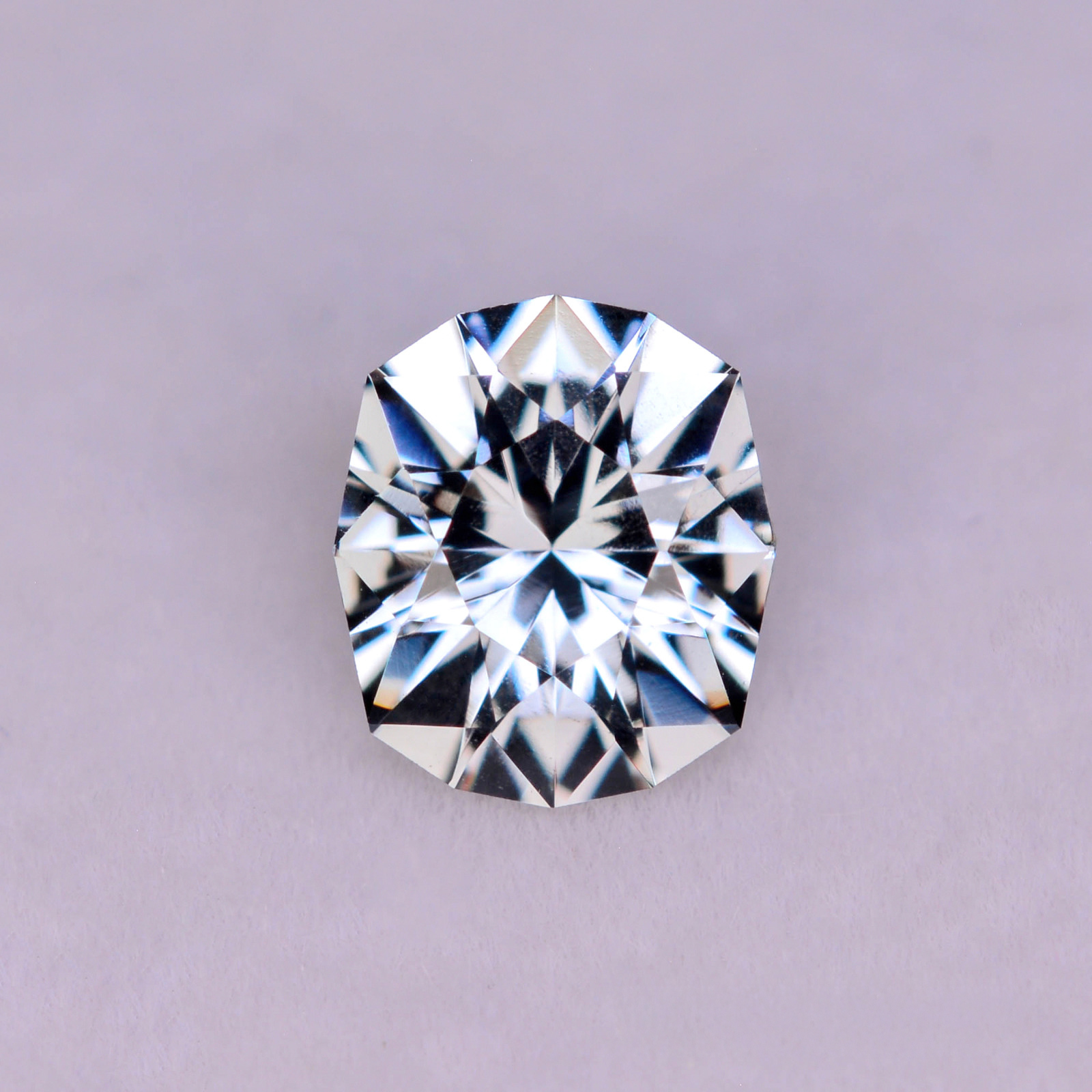 28 - 1.13ct Silver Grey Spinel